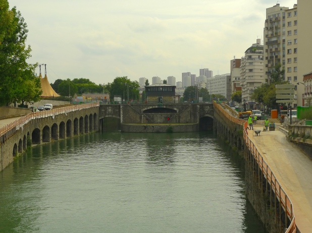 Canal Saint-Denis - Quai de la Gironde